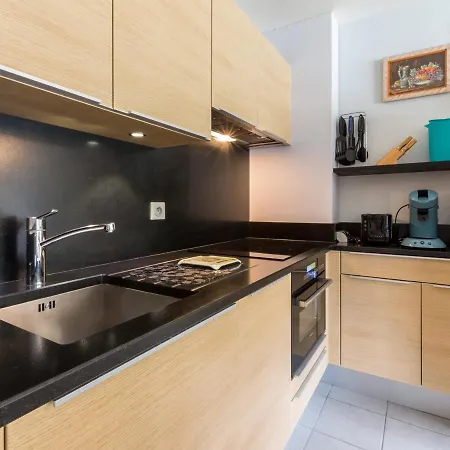3***, 6 Voyageurs, A 150m Des Telecabines, Parking, Garage, A - Fr-1-304-117 Apartment *